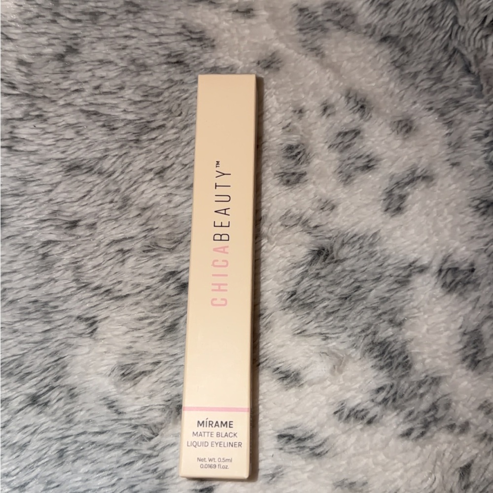Chica beauty black liquid eyeliner